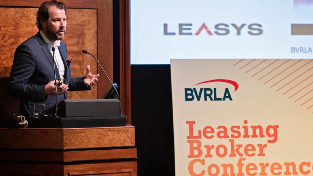 Broker Conference Sebastiano Fedrigo presents on behalf of Leasys