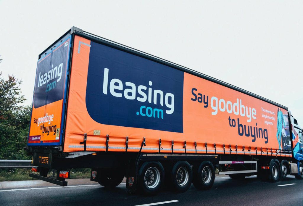 Truck advertising of Leasing.com
