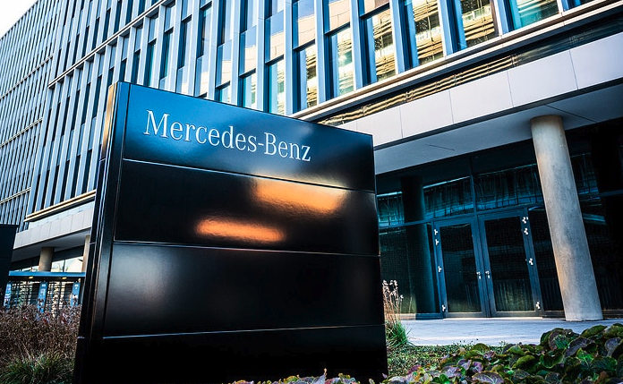 Mercedes Benz image